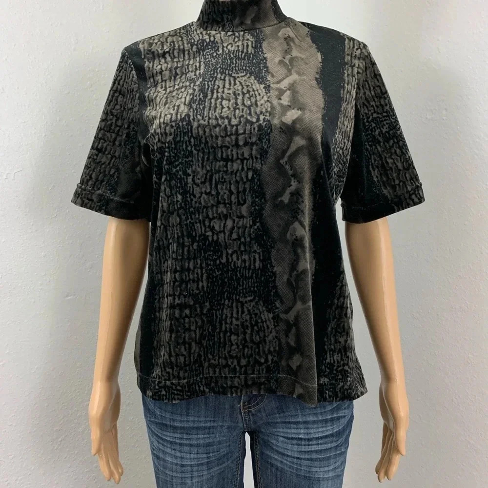 TEDDI petite woman velvet blouse